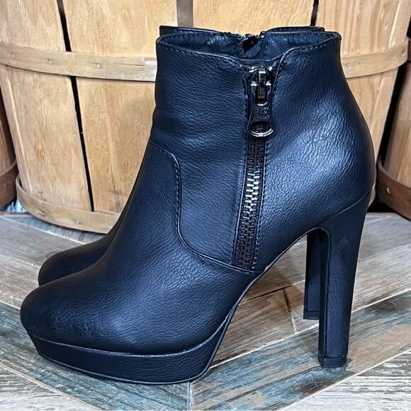 Aldo Gillum Black Leather Zip-Up Heeled Platform Ankle Boots Booties Womens 6.5 - Picture 2 of 13
